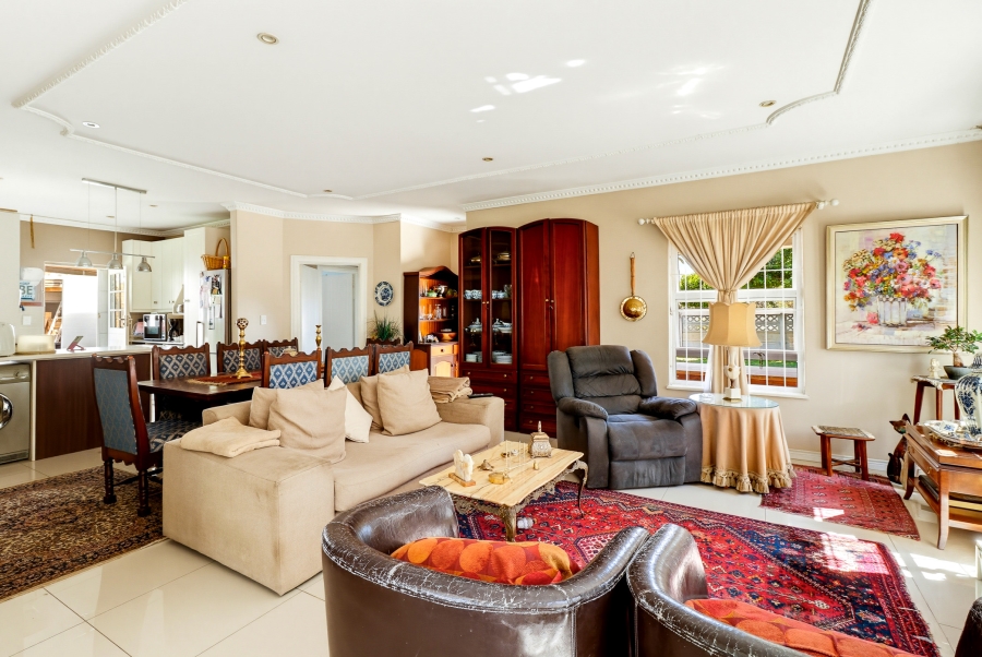 3 Bedroom Property for Sale in Olive Grove Western Cape